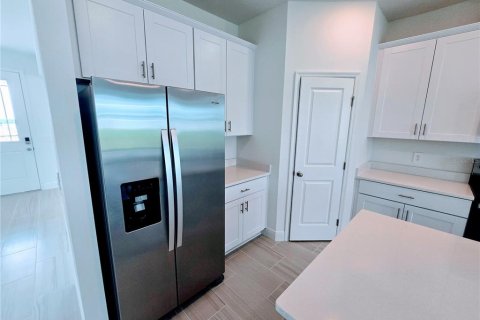 Casa en alquiler en Minneola, Florida, 4 dormitorios, 241.64 m2 № 1678390 - foto 9