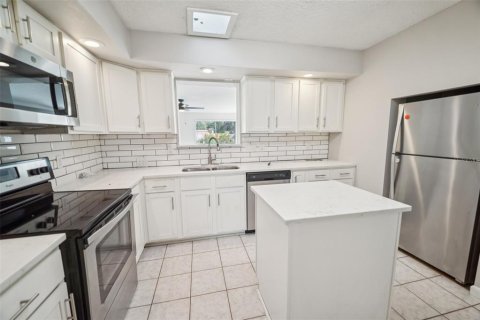 House in Jacksonville, Florida 3 bedrooms, 172.24 sq.m. № 1844948 - photo 10