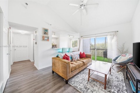 Copropriété à vendre à Davie, Floride: 1 chambre, 76.46 m2 № 2046927 - photo 4