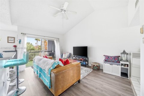 Copropriété à vendre à Davie, Floride: 1 chambre, 76.46 m2 № 2046927 - photo 5