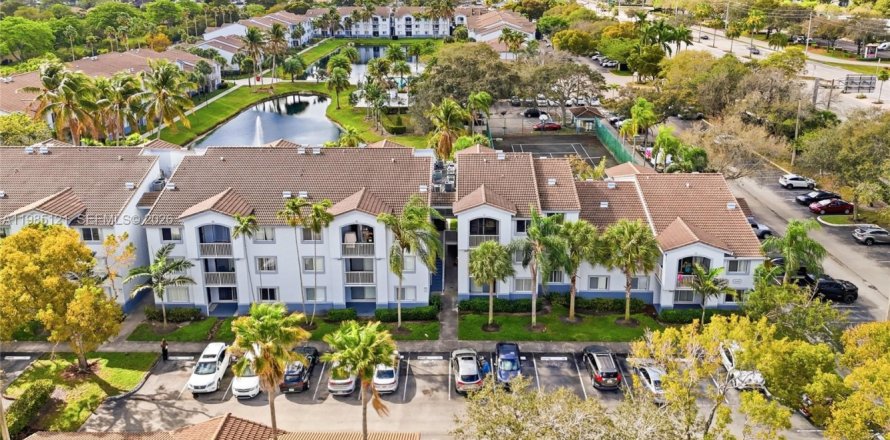 Condo à Davie, Floride, 1 chambre  № 2046927