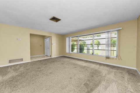 House in Clearwater, Florida 4 bedrooms, 172.33 sq.m. № 1784537 - photo 9