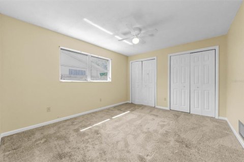 House in Clearwater, Florida 4 bedrooms, 172.33 sq.m. № 1784537 - photo 25
