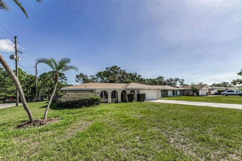 House in Clearwater, Florida 4 bedrooms, 172.33 sq.m. № 1784537 - photo 6