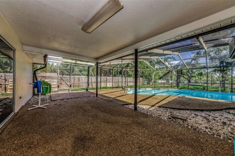 House in Clearwater, Florida 4 bedrooms, 172.33 sq.m. № 1784537 - photo 28