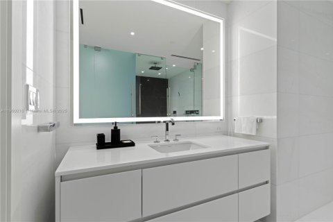 Copropriété à louer à Miami, Floride: 2 chambres, 146.6 m2 № 1956022 - photo 15