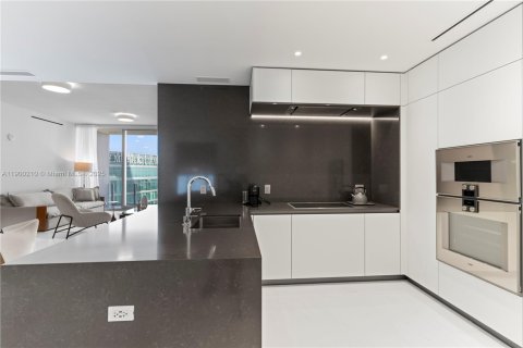 Copropriété à louer à Miami, Floride: 2 chambres, 146.6 m2 № 1956022 - photo 8