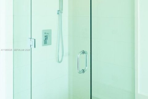 Купить кондоминиум в Майами, Флорида 2 спальни, 106.93м2, № 2091192 - фото 12