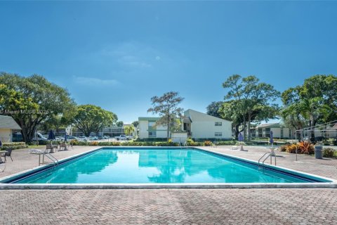 Купить кондоминиум в Корал-Спрингс, Флорида 2 спальни, 73.39м2, № 1971011 - фото 19