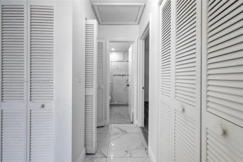 Купить кондоминиум в Корал-Спрингс, Флорида 2 спальни, 73.39м2, № 1971011 - фото 16