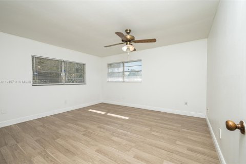 Купить кондоминиум в Корал-Спрингс, Флорида 2 спальни, 73.39м2, № 1971011 - фото 12