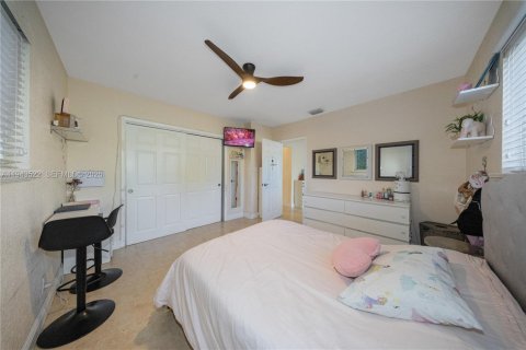 Villa ou maison à louer à Miami, Floride: 3 chambres, 143.63 m2 № 2000504 - photo 13