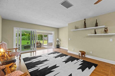 Condominio en venta en Saint Petersburg, Florida, 2 dormitorios, 130.06 m2 № 2221263 - foto 3
