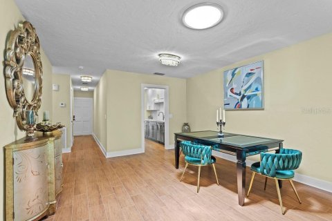 Condominio en venta en Saint Petersburg, Florida, 2 dormitorios, 130.06 m2 № 2221263 - foto 7
