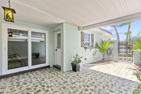 Condominio en venta en Saint Petersburg, Florida, 2 dormitorios, 130.06 m2 № 2221263 - foto 18