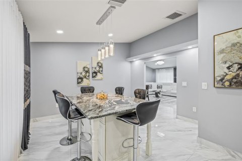 Casa en venta en Palm Harbor, Florida, 4 dormitorios, 152.73 m2 № 1902715 - foto 12
