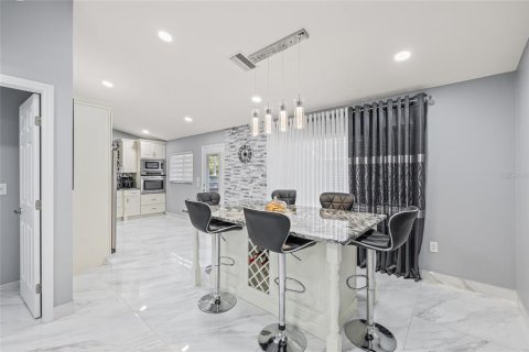 Casa en venta en Palm Harbor, Florida, 4 dormitorios, 152.73 m2 № 1902715 - foto 13