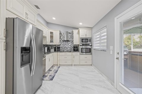 Casa en venta en Palm Harbor, Florida, 4 dormitorios, 152.73 m2 № 1902715 - foto 17