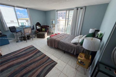 Купить кондоминиум в Майами-Бич, Флорида 1 спальня, 51.65м2, № 1973218 - фото 4