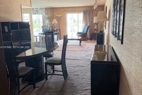 Copropriété à vendre à Miami Beach, Floride: 2 chambres, 95.69 m2 № 2036249 - photo 6