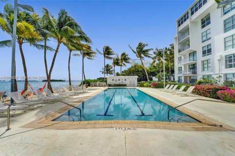 Condominio en alquiler en Miami, Florida, 1 dormitorio, 68.84 m2 № 2069027 - foto 20