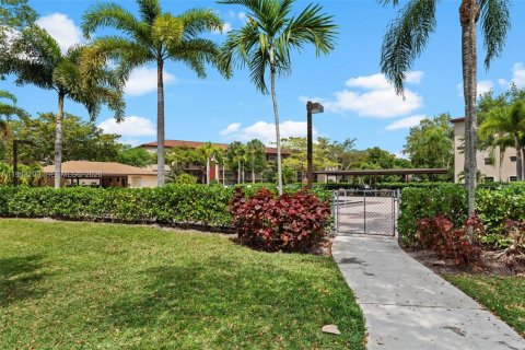 Copropriété à louer à Pembroke Pines, Floride: 1 chambre, 63.64 m2 № 2000117 - photo 17