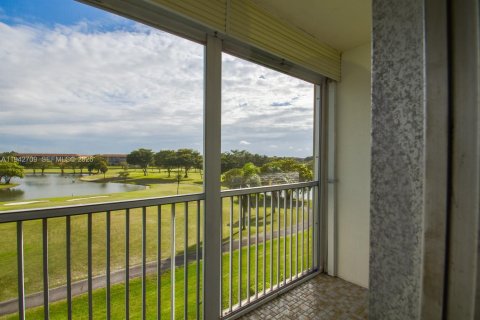 Copropriété à louer à Pembroke Pines, Floride: 1 chambre, 63.64 m2 № 2000117 - photo 11