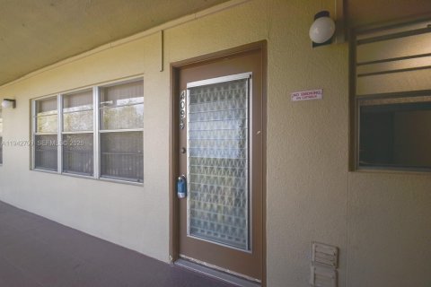 Copropriété à louer à Pembroke Pines, Floride: 1 chambre, 63.64 m2 № 2000117 - photo 3