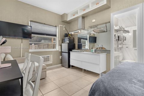 Condo in Miami Beach, Florida  № 1859288 - photo 4