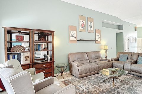House in Orlando, Florida 4 bedrooms, 188.41 sq.m. № 1686700 - photo 17