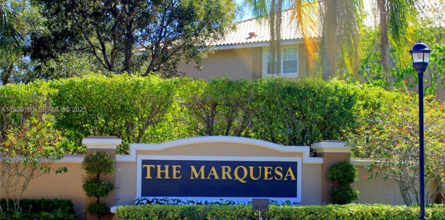 Condo in Pembroke Pines, Florida, 1 bedroom  № 1989013