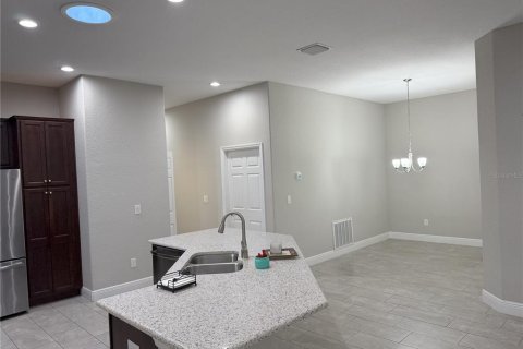 Купить виллу или дом в Уэсли-Чепел, Флорида 5 комнат, 156.45м2, № 1640959 - фото 11