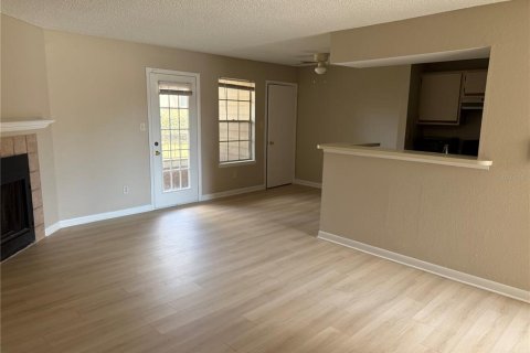 Condo in Orlando, Florida, 3 bedrooms  № 1735160 - photo 2
