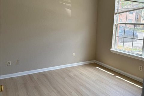 Condo in Orlando, Florida, 3 bedrooms  № 1735160 - photo 12