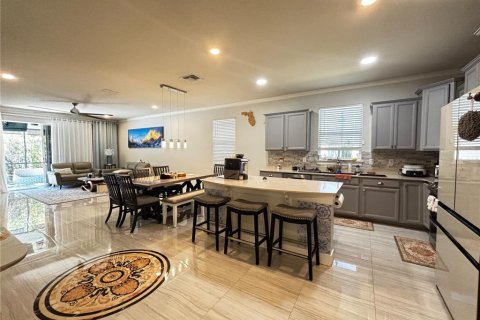 House in ESTATES AT LAKEVIEW PRESERVE in Winter Garden, Florida 4 bedrooms, 192.31 sq.m. № 2399000 - photo 9