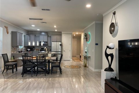 House in ESTATES AT LAKEVIEW PRESERVE in Winter Garden, Florida 4 bedrooms, 192.31 sq.m. № 2399000 - photo 15