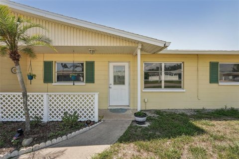 House in Venice, Florida 2 bedrooms, 116.22 sq.m. № 1760603 - photo 2