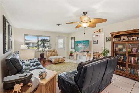 House in Venice, Florida 2 bedrooms, 116.22 sq.m. № 1760603 - photo 5