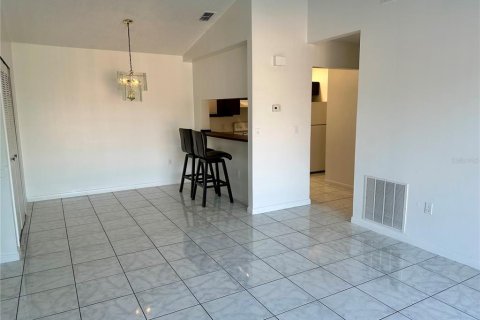 Copropriété à louer à Orlando, Floride: 2 chambres, 86.77 m2 № 2431909 - photo 4
