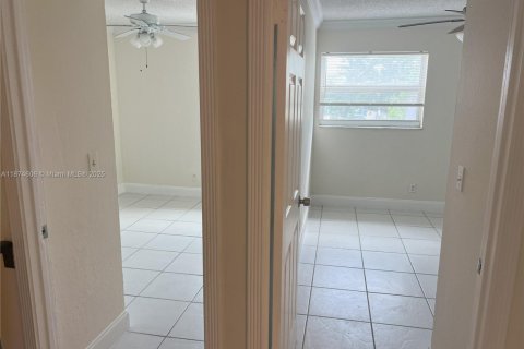 Condominio en venta en Coral Springs, Florida, 3 dormitorios, 133.78 m2 № 2035508 - foto 4