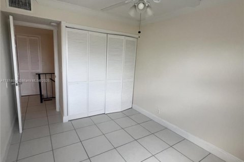 Condominio en venta en Coral Springs, Florida, 3 dormitorios, 133.78 m2 № 2035508 - foto 5