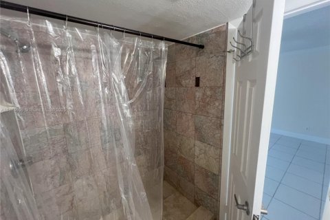 Condominio en venta en Coral Springs, Florida, 3 dormitorios, 133.78 m2 № 2035508 - foto 10