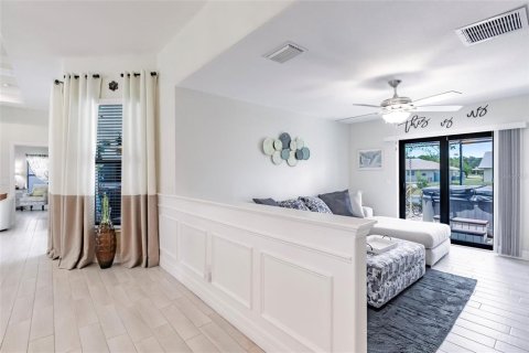Casa en venta en Port Charlotte, Florida, 3 dormitorios, 194.07 m2 № 1818864 - foto 28