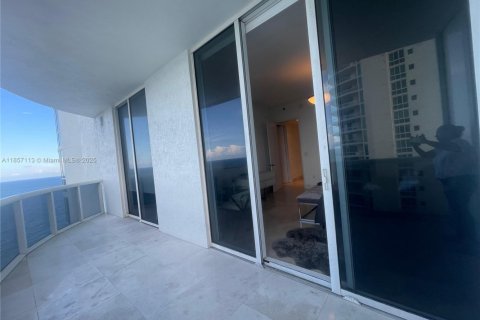 Copropriété à louer à Sunny Isles Beach, Floride: 3 chambres, 183.85 m2 № 1958305 - photo 18