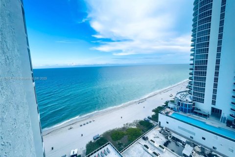 Copropriété à louer à Sunny Isles Beach, Floride: 3 chambres, 183.85 m2 № 1958305 - photo 9