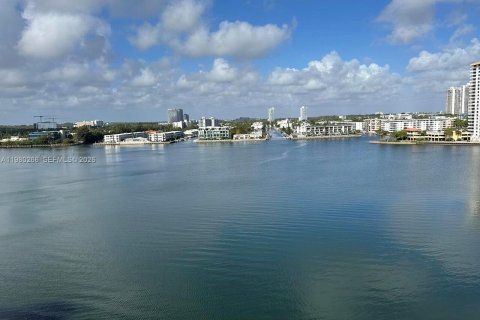 Купить кондоминиум в Санни-Айлс-Бич, Флорида 3 спальни, 117.43м2, № 2043749 - фото 6