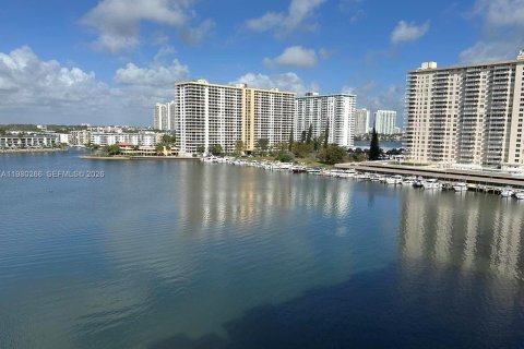 Купить кондоминиум в Санни-Айлс-Бич, Флорида 3 спальни, 117.43м2, № 2043749 - фото 7