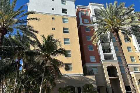 Купить кондоминиум в Санни-Айлс-Бич, Флорида 3 спальни, 117.43м2, № 2043749 - фото 2