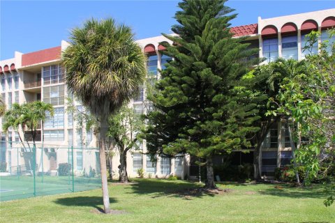 Купить кондоминиум в Халландейл-Бич, Флорида 1 спальня, 102.19м2, № 2055496 - фото 14
