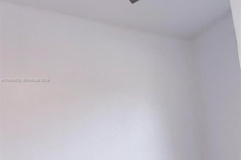 Adosado en alquiler en West Palm Beach, Florida, 3 dormitorios, 123.19 m2 № 1993586 - foto 8